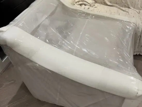 Harbor House METRO cream sofa chair