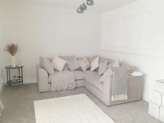 CREAM 2c2 Scatter Back Chelsea 5 Seater Sofa (07 494 142 802 ---> Whats App) FREE HOME DELIVERY + COD