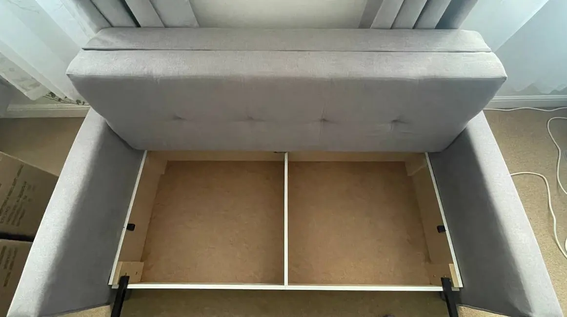 2 Seater Sofabed with under-seat storage (93D x 153L x 75H cm), sleeping area: 194x132 cm