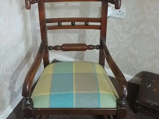 Antique bobbin rocking chaor