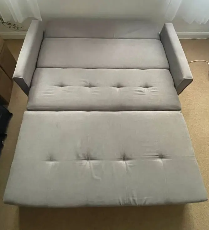 2 Seater Sofabed with under-seat storage (93D x 153L x 75H cm), sleeping area: 194x132 cm