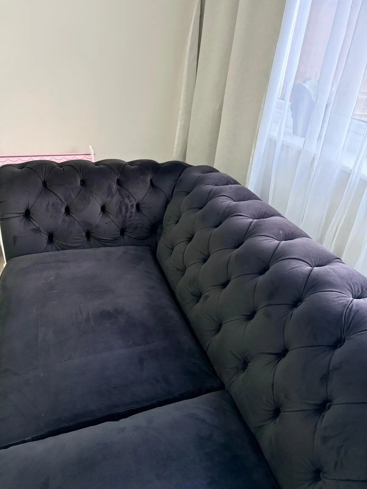 John Lewis Cromwell 4-Seater Chesterfield Sofa Smooth Velvet (Band B) – Charcoal | Dark Wood Legs