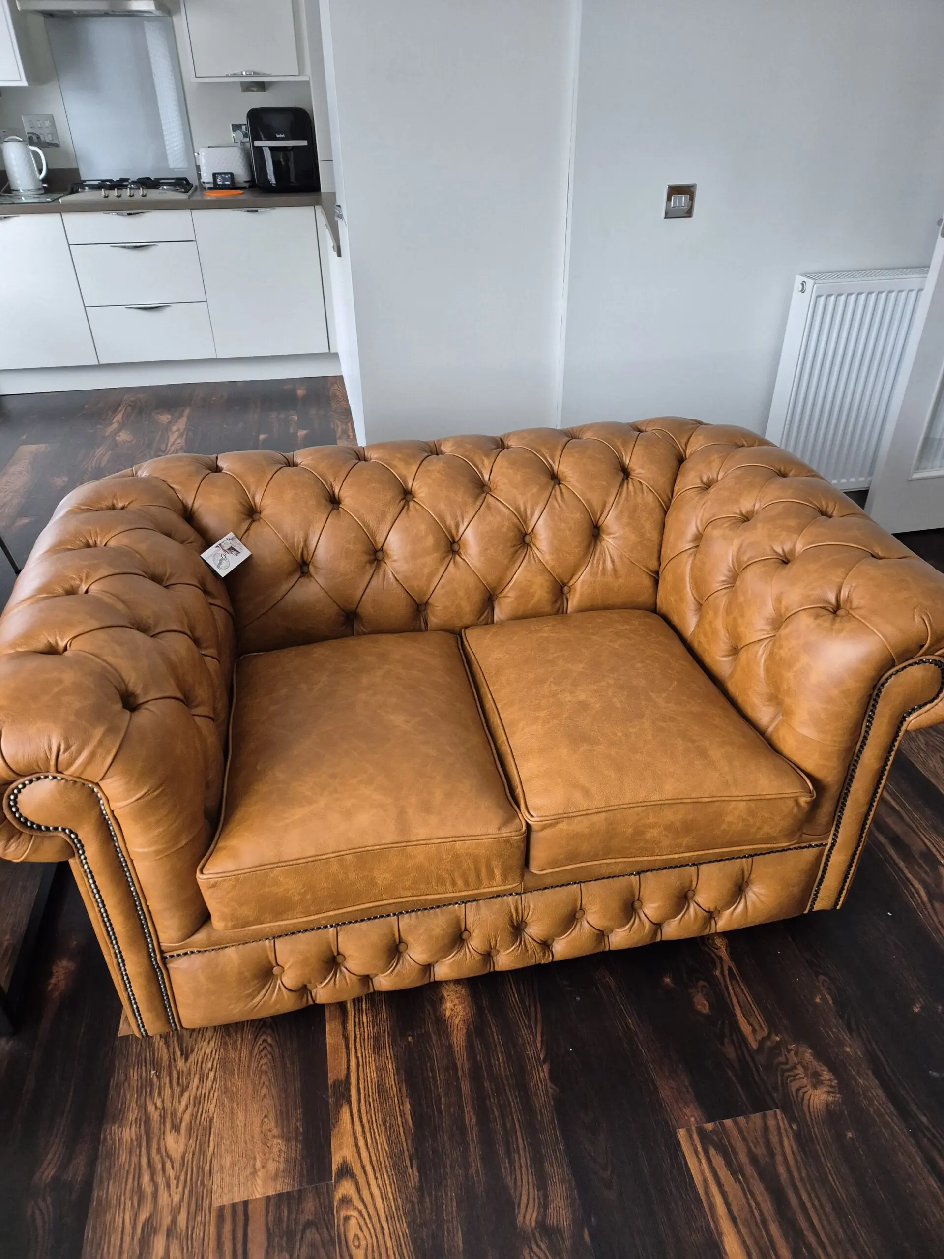 Distinctive Chesterfield sofa set