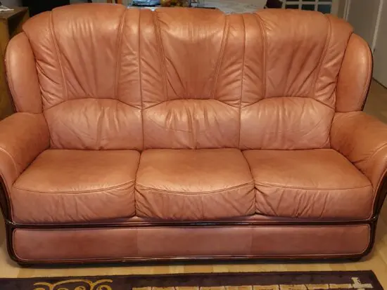 Smart unique 2-piece leather sofa suite