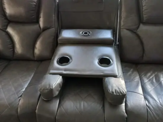 DF Beds Bravado Leather Power Recliner Adjustable Headrests and extras.GENUINE LEATHER