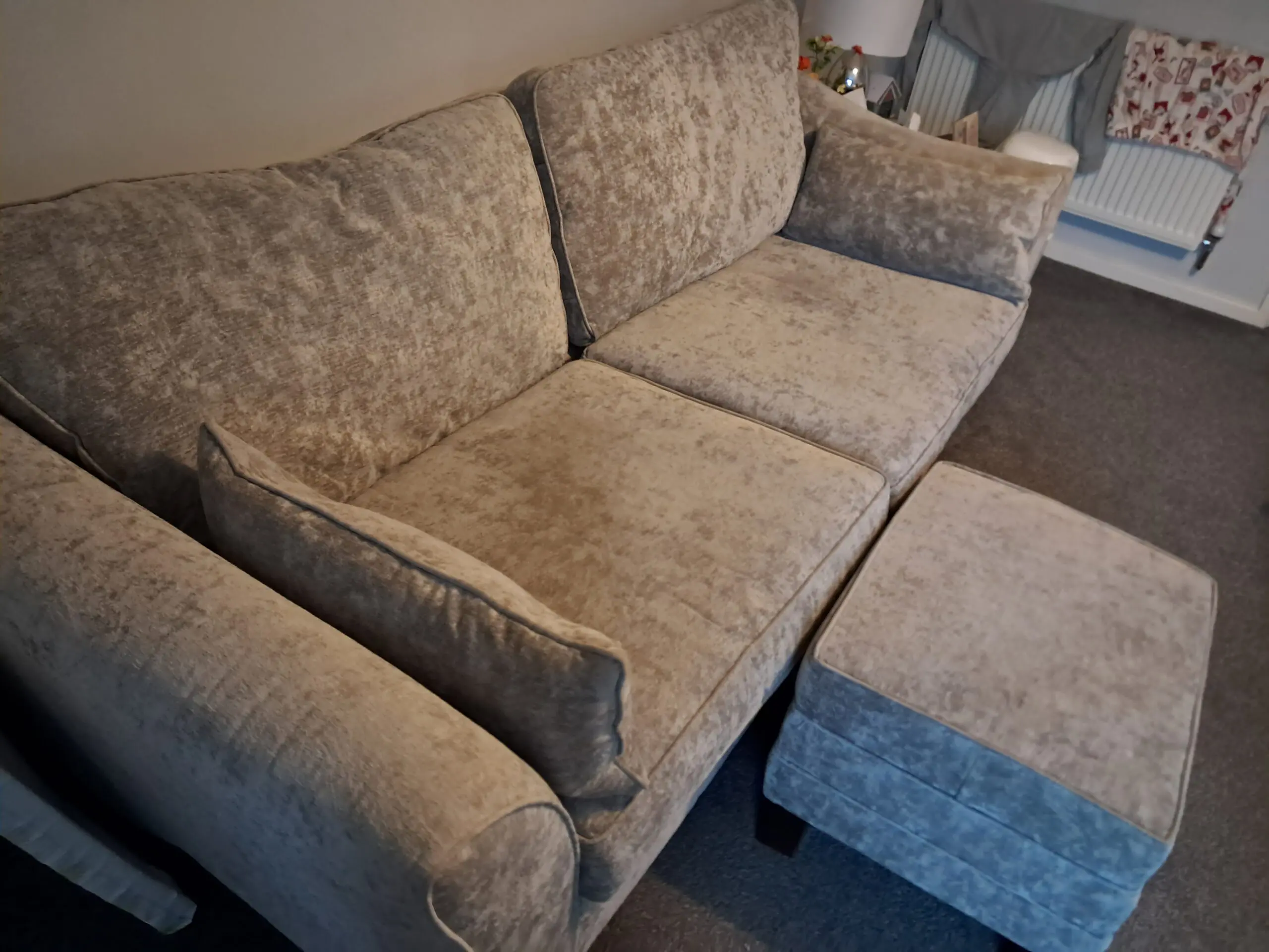 Annalise II 4 STR Split Sofa with Standard Chair and Small Storage Stool