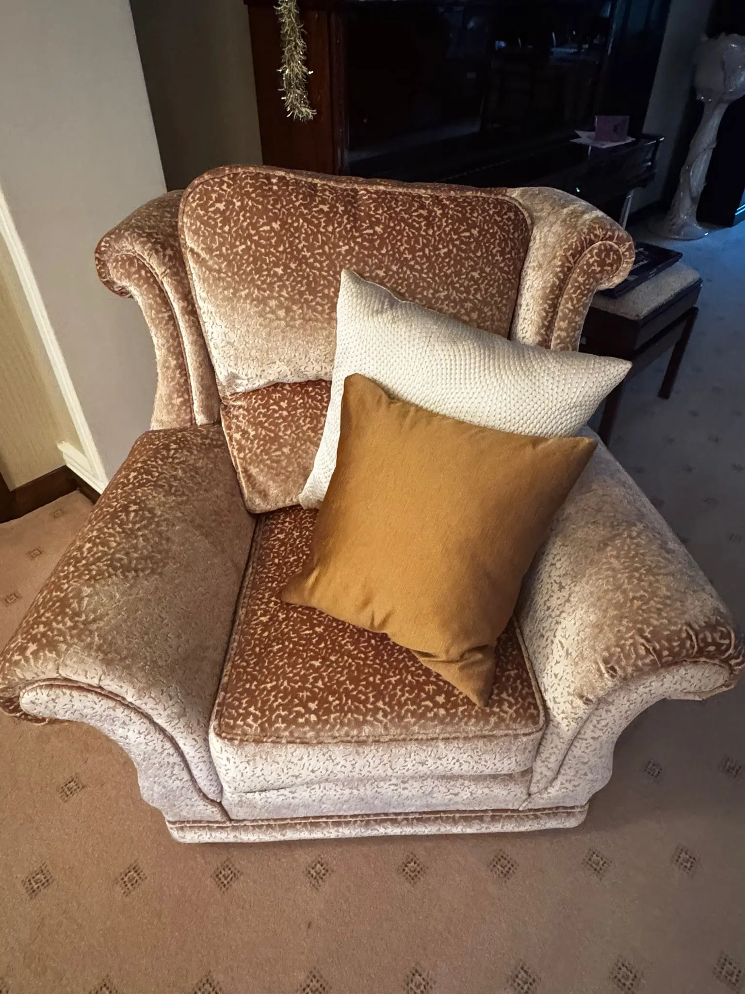 Quality sofa set with footstool.