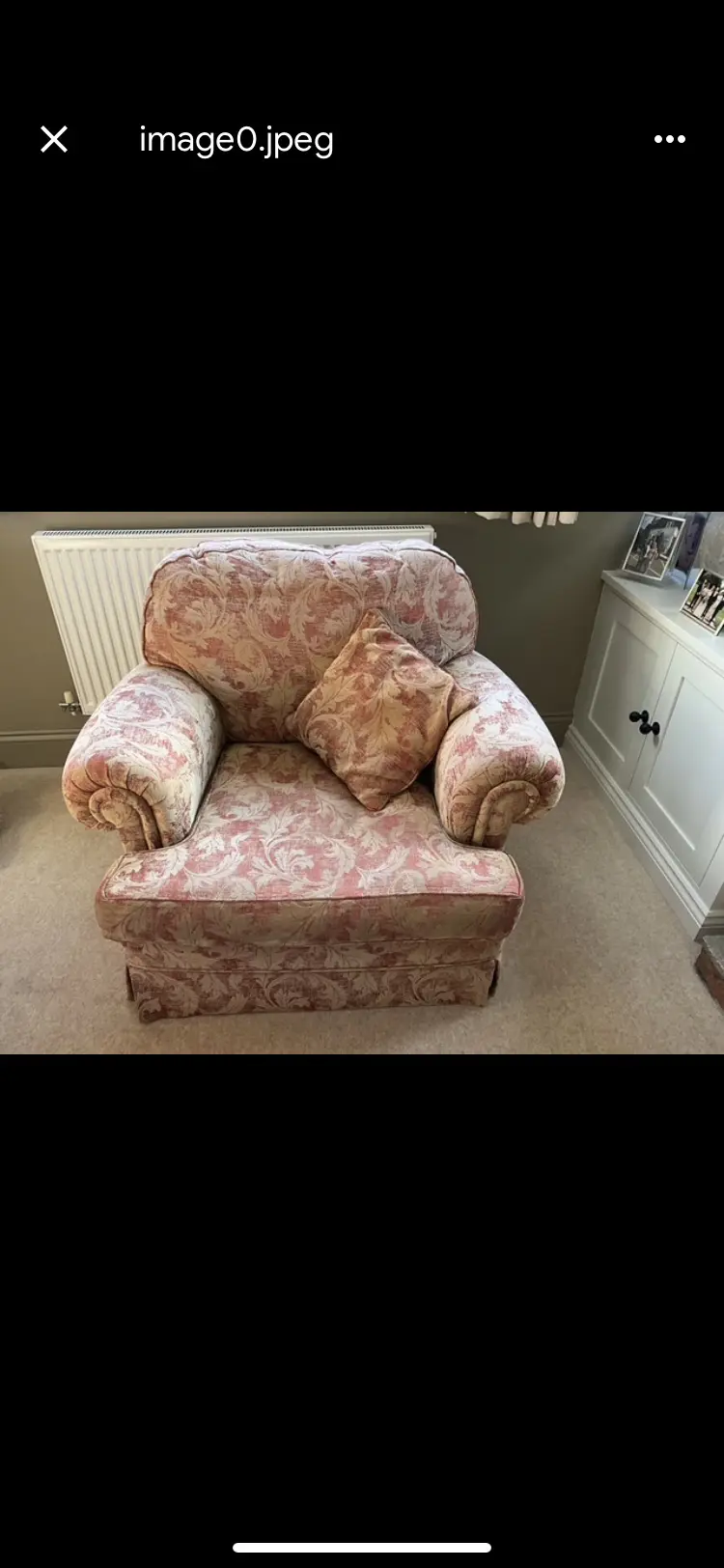 Duresta (ex Arighi Bianchi) - 3 piece suit. Extremely comfortable, durable and hard waring. Perfect condition, no tears, rips or stains.comes with 5 scatter cushions and fire labels