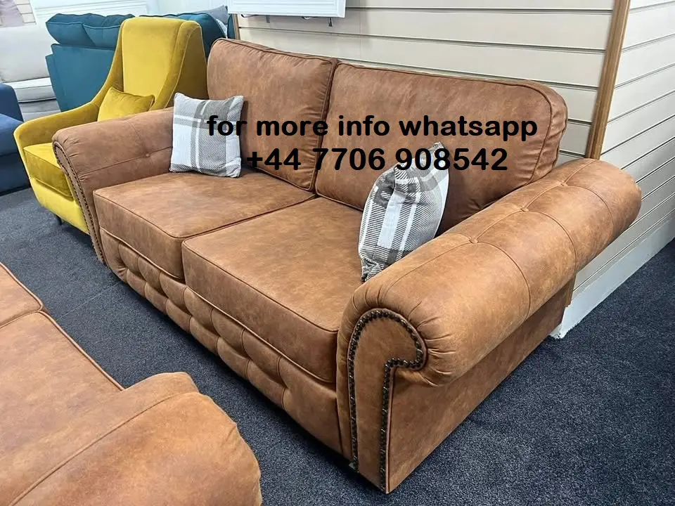 DFS 3x Seater Leather & 2x Seater Leather Oakland sofa set