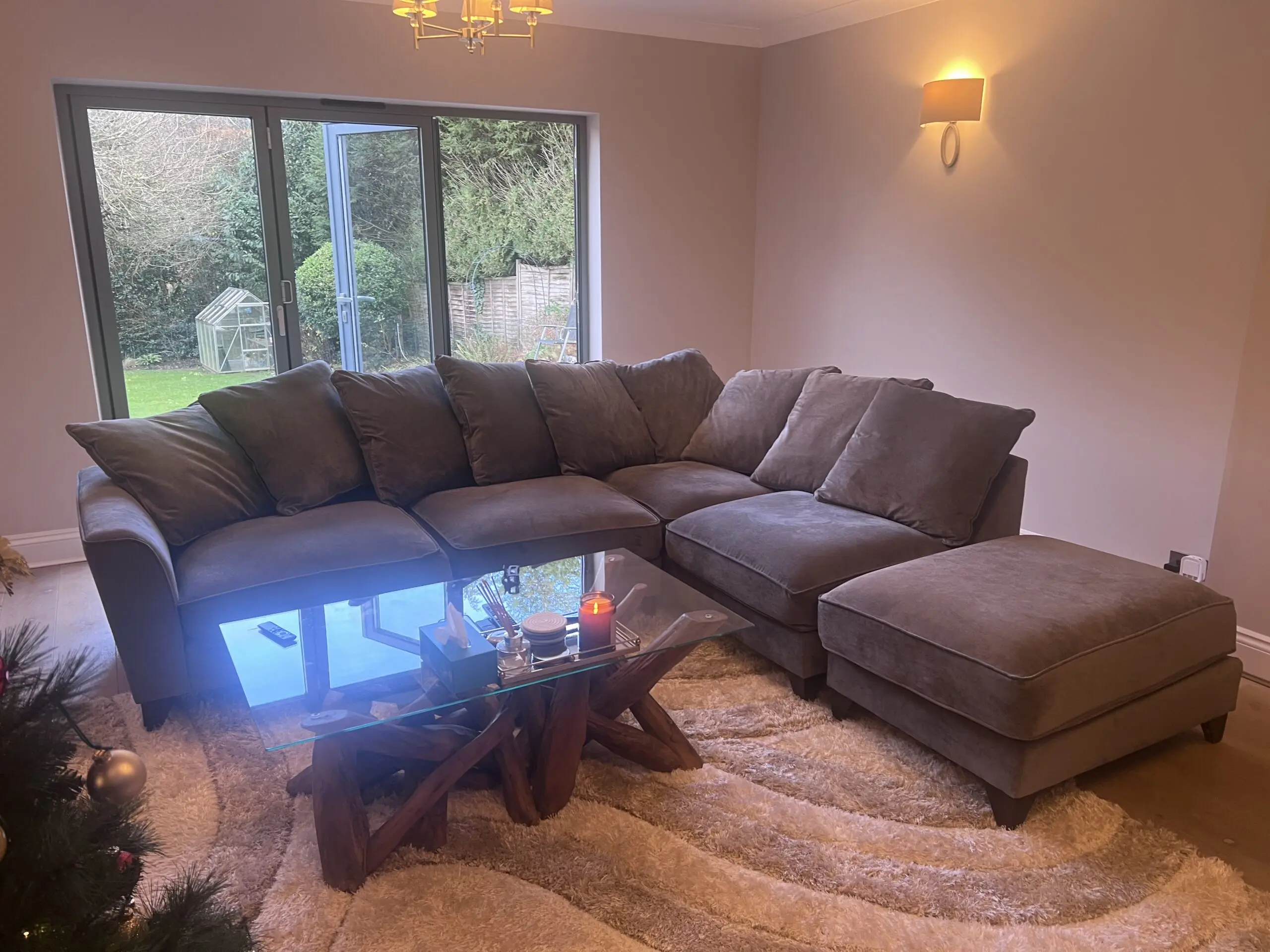 Large Luxury Corner Sofa + Footstool – Nearly New – Excellent Condition