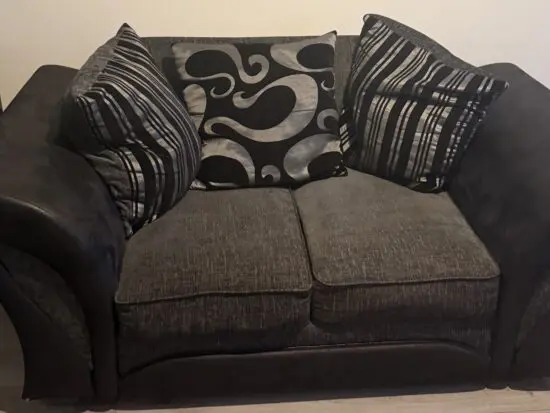 Black / Grey 2 piece sofa