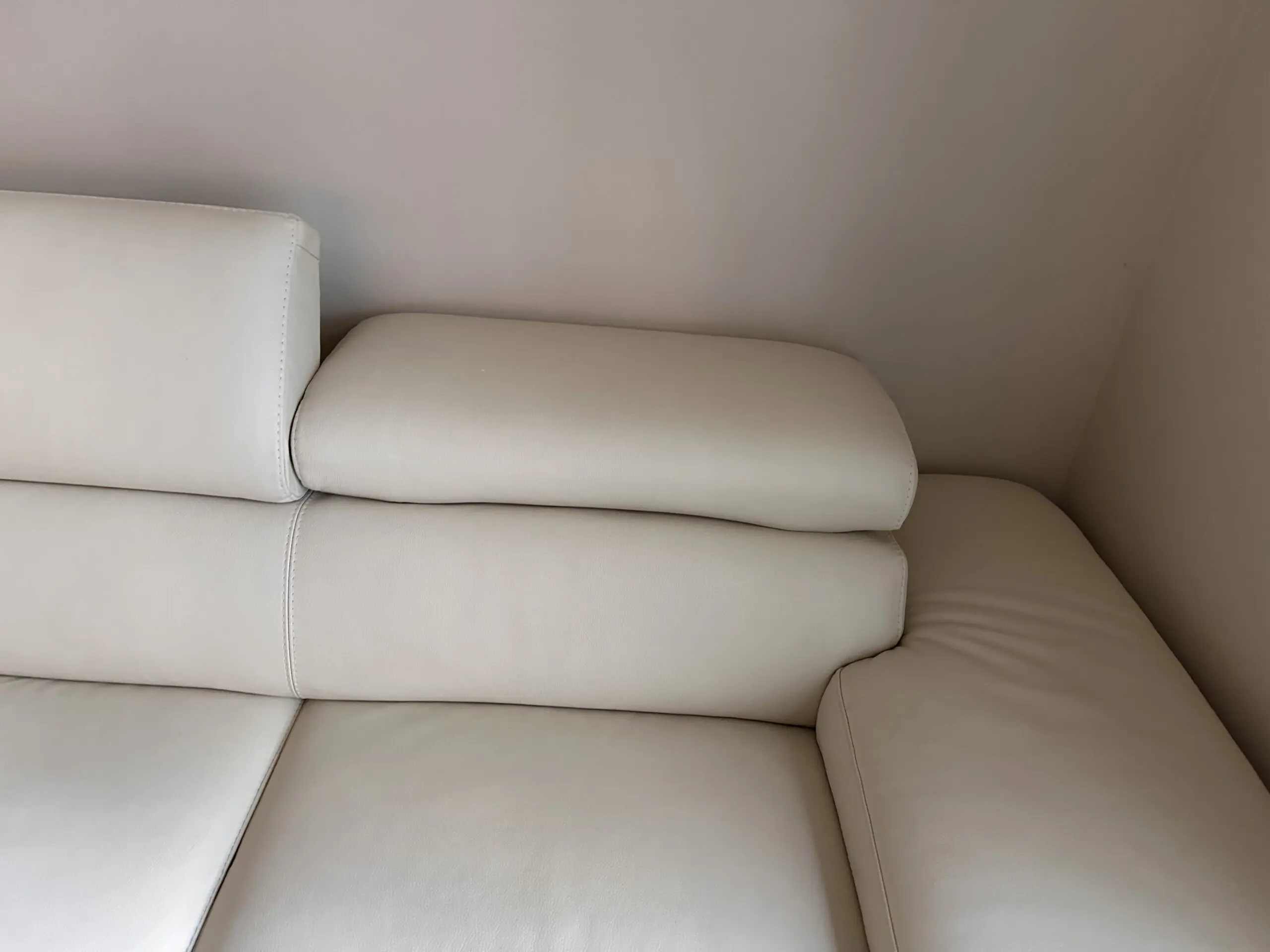 Nicoletti Italian leather sofas