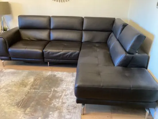 Iconica from DFS leather corner sofa ***like new ***