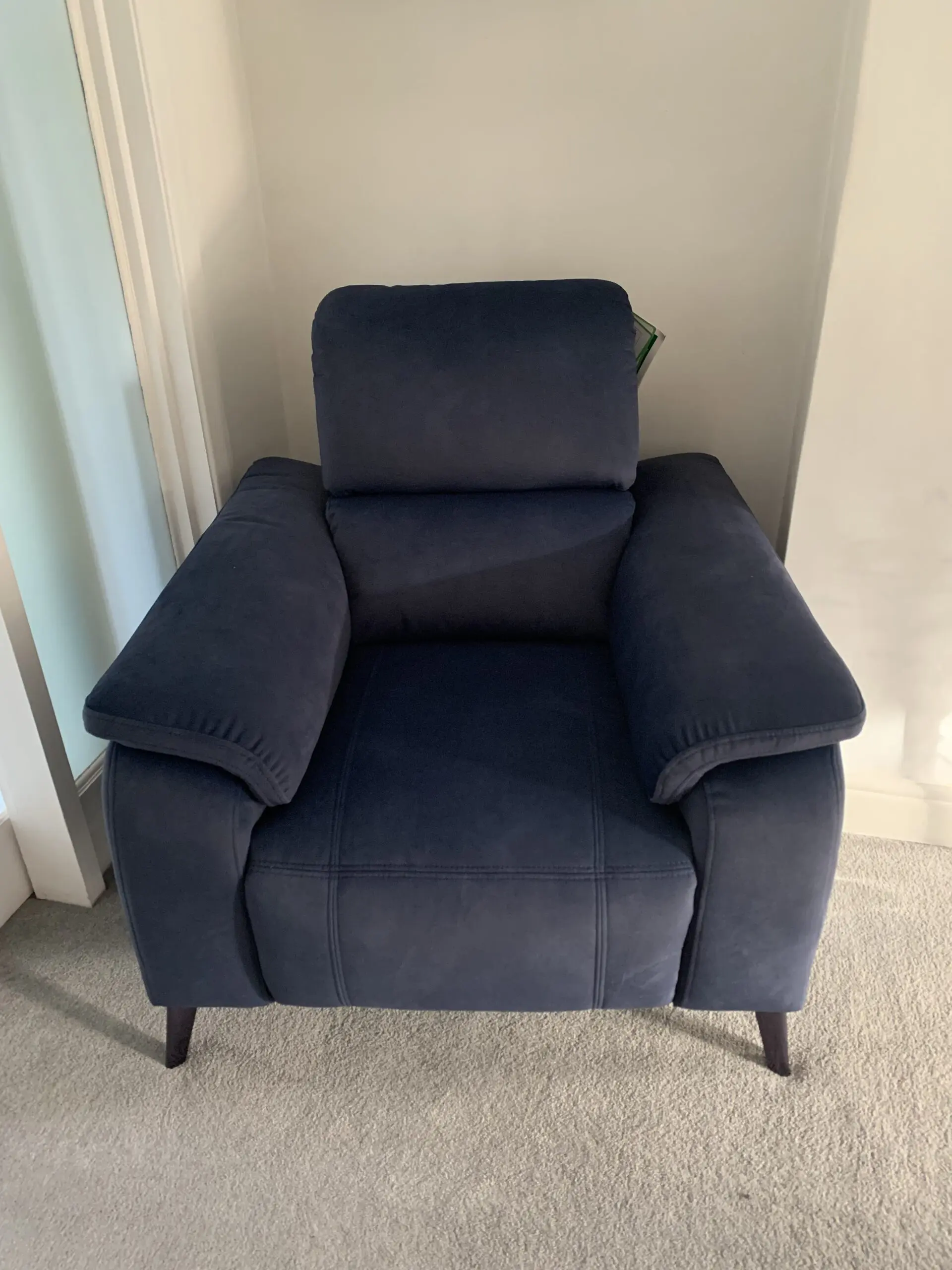 Brand new Bailey electric recliner chair from sofology