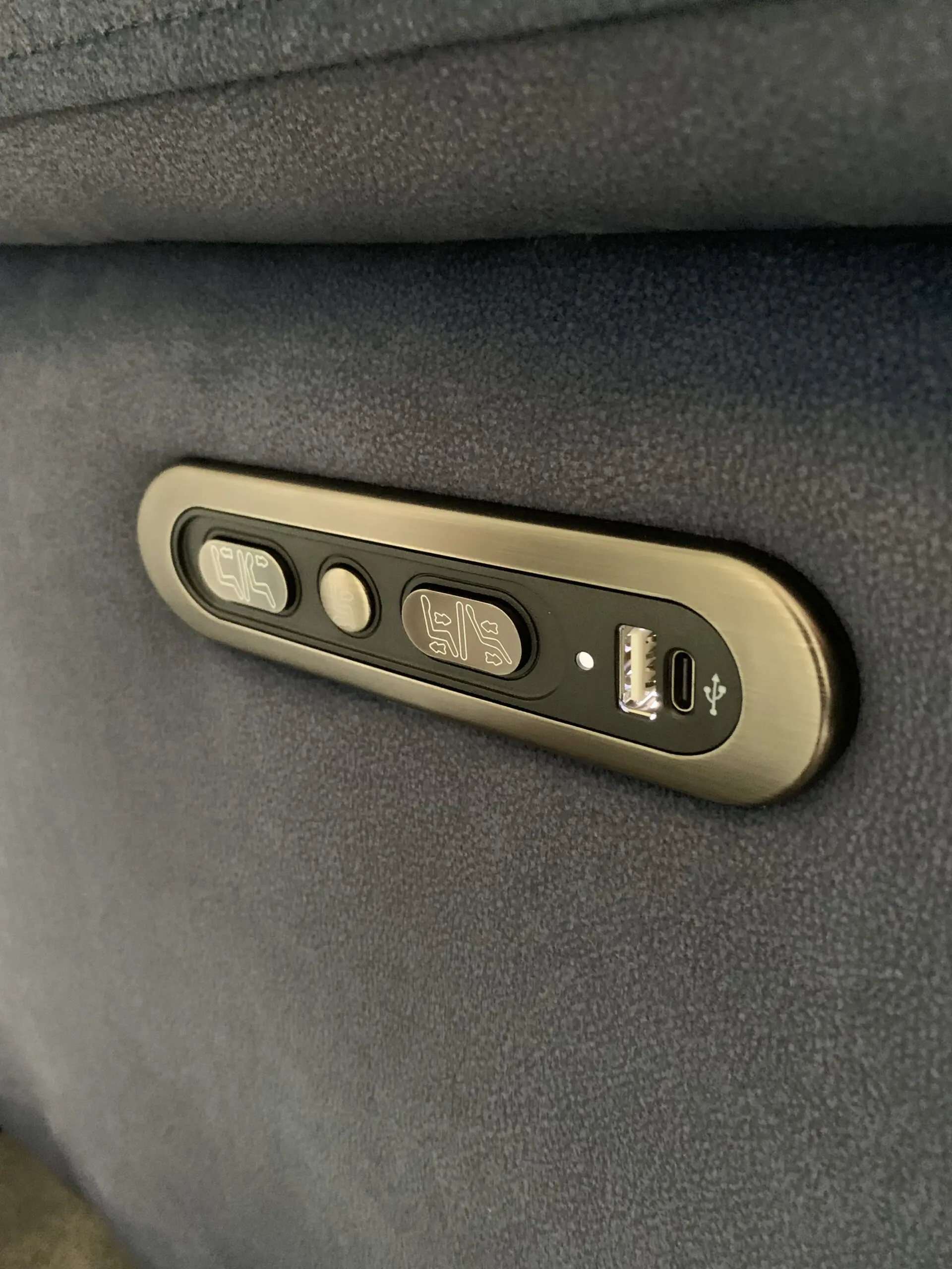 Brand new Bailey electric recliner chair from sofology