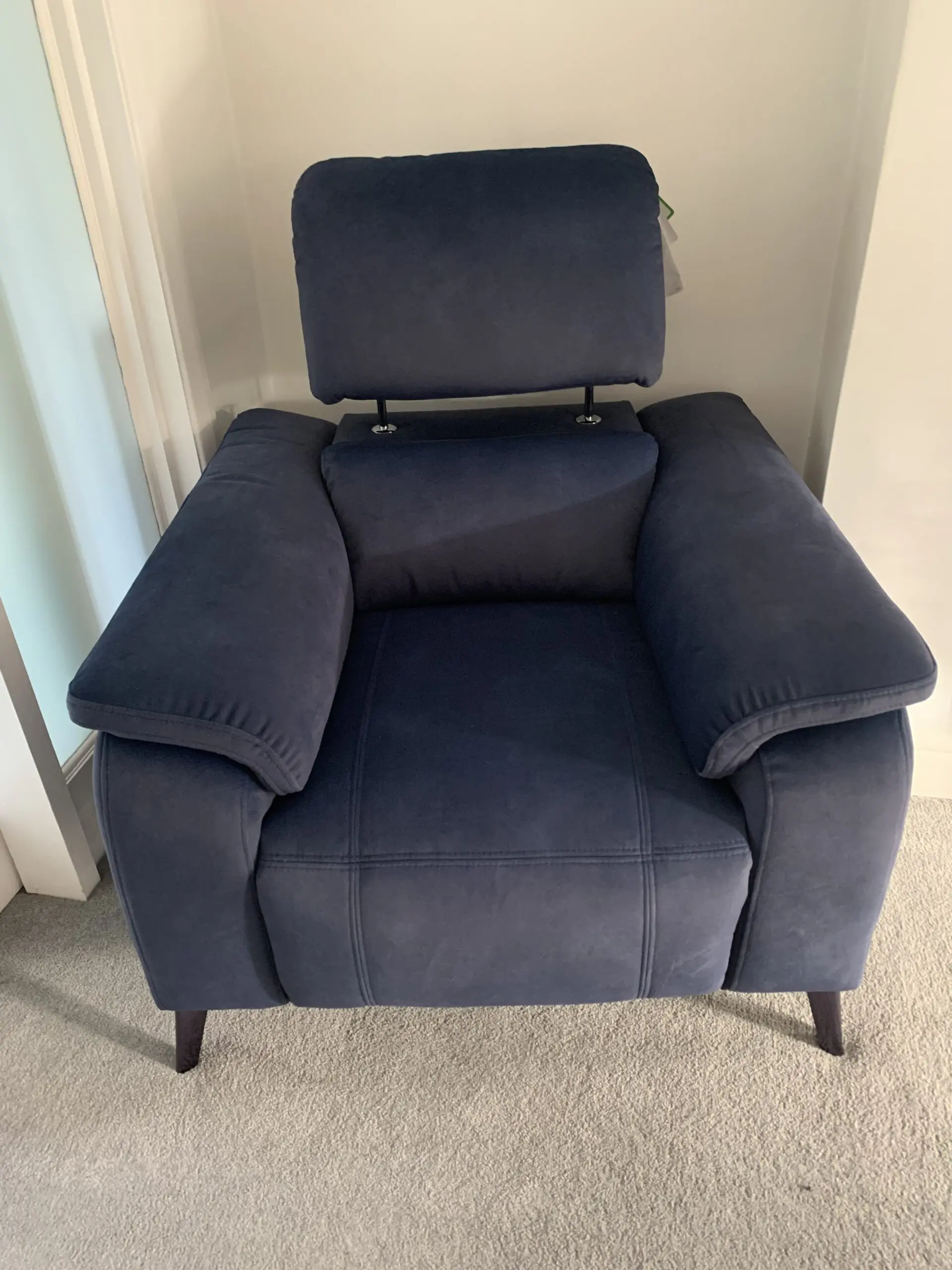 Brand new Bailey electric recliner chair from sofology