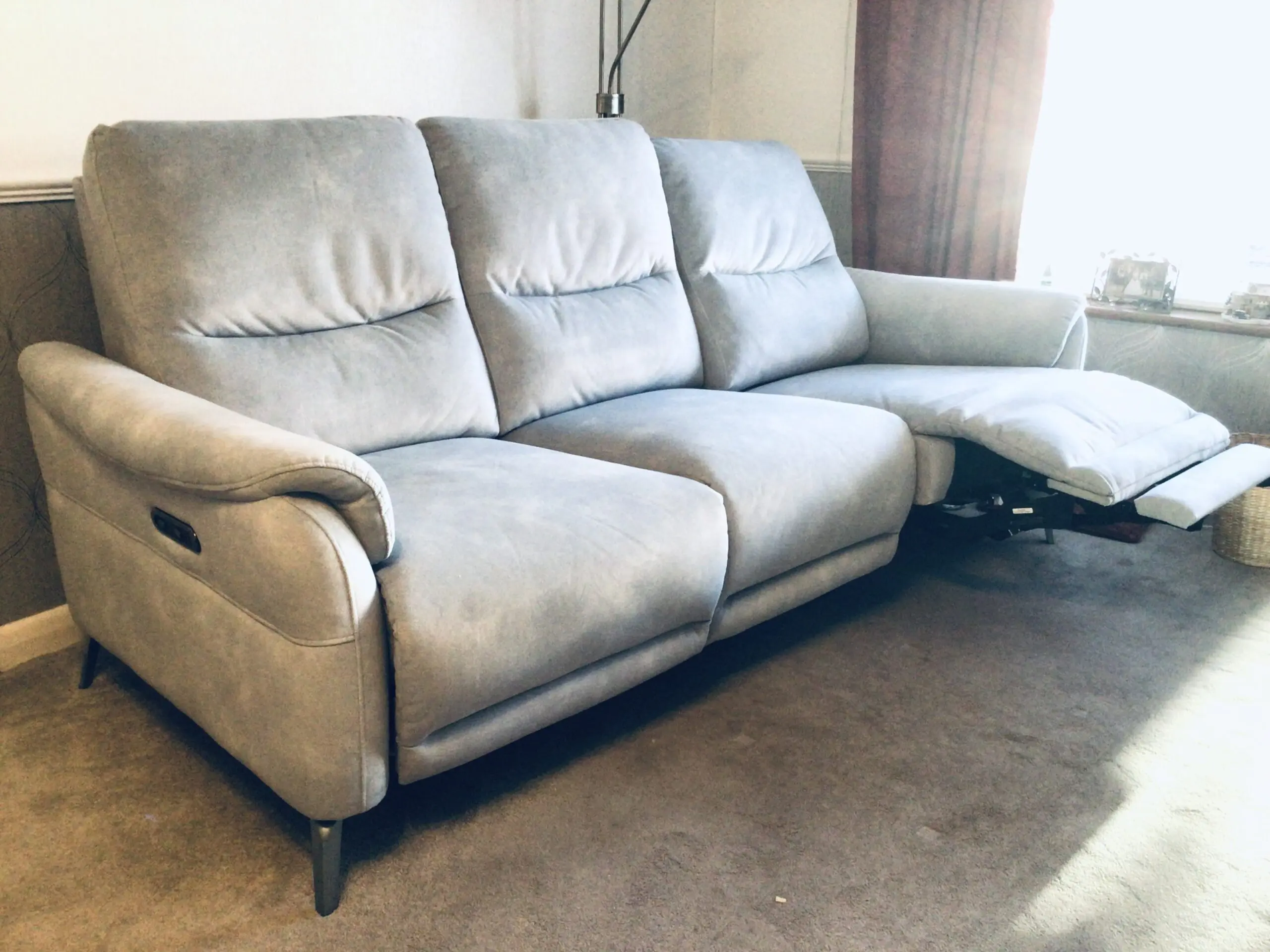 Furniture Village “Daytona” power recliner can Sofa set. Suite comprises 3 seat sofa and two chairs all with usb – 6 months old in Dexter Smoke grey fabric. (Offers/Questions/Feedback welcome)