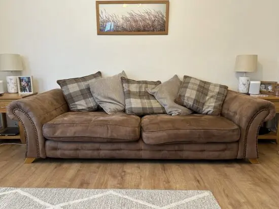 DFS Granby Oakland collection