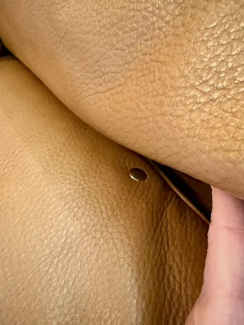 Natuzzi Editions Power Chaise & Recliner Corner Sofa in Leather (caramel colour)