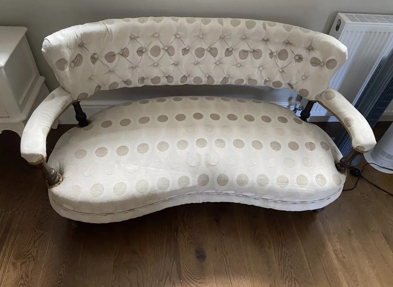 Cream sofa ANTIQUE VICTORIAN EDWARDIAN DEEP BUTTONBACK SETTEE SOFA chaise longue
