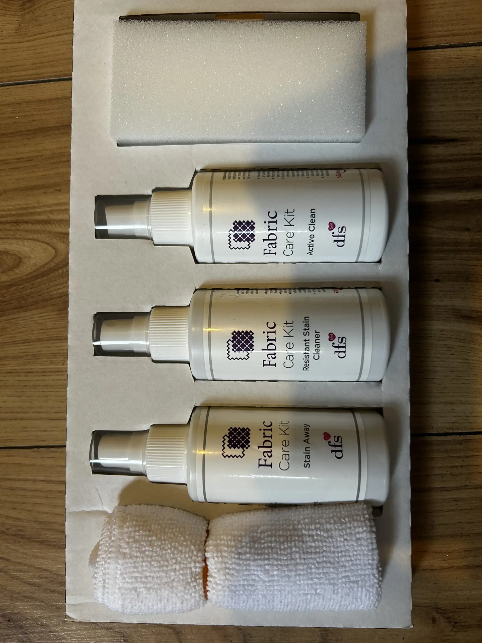 Dfs cream lorenza 4 seater 1year old sofa