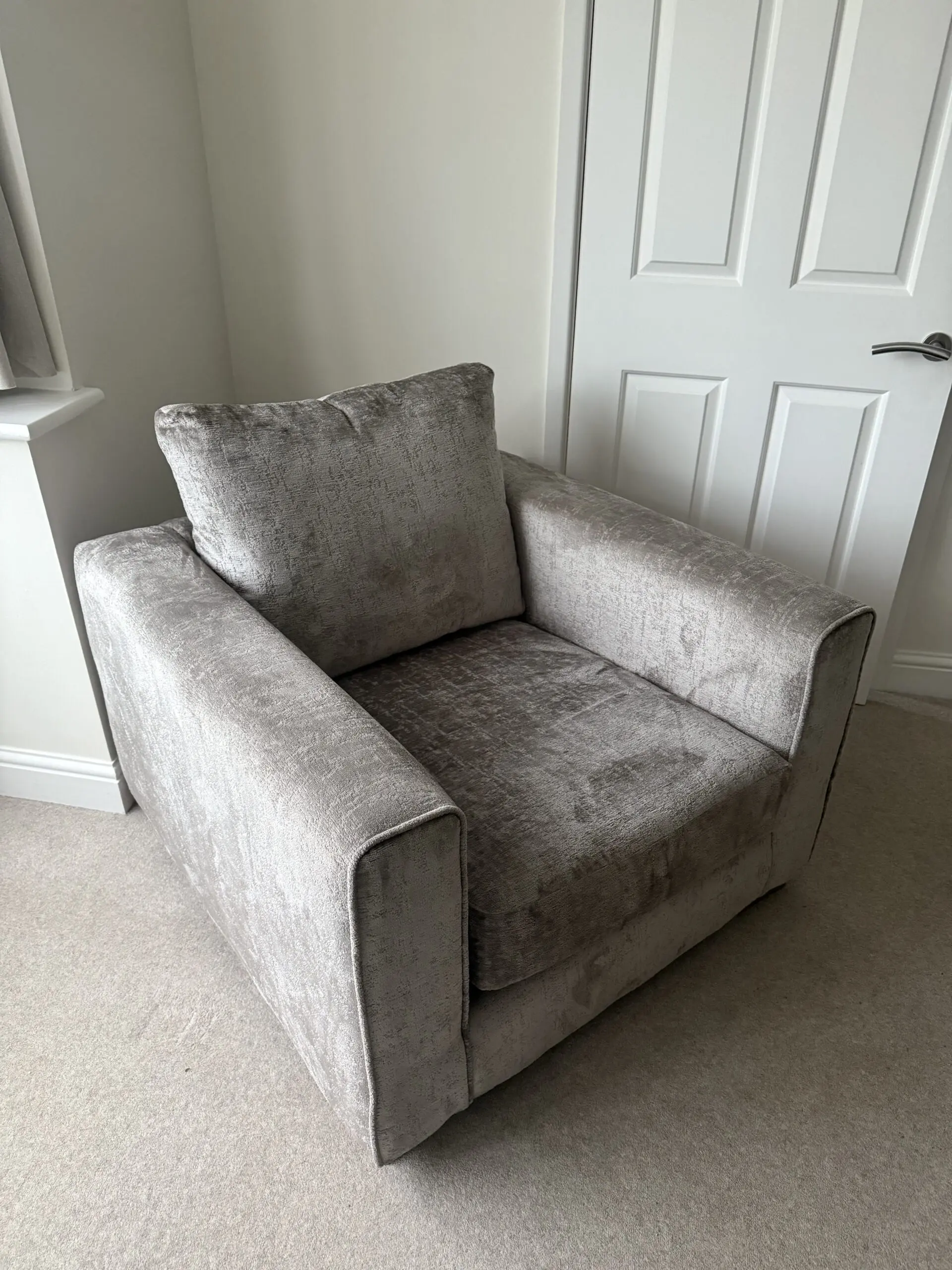 3 Seater Chaise Sofa & Armchair