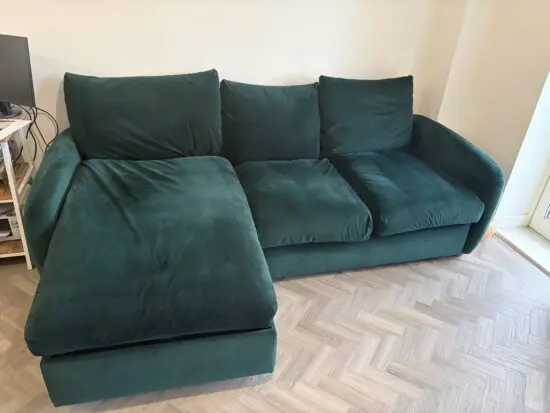 Green Velvet Snug Chaise Sofa