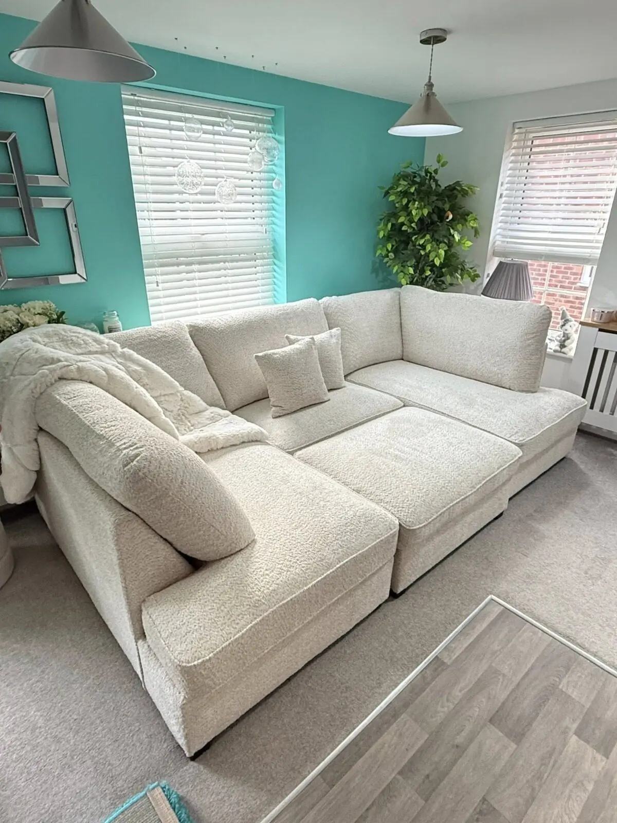 Cream Teddy Boucle(W H A T S - A P P - 0 - 7 - 4 - 9 - 4 - 1 - 4 - 2 - 8 - 0 - 2) Cinema 4pc U Shape Sofa Cash On Delivery + No Deposit Required