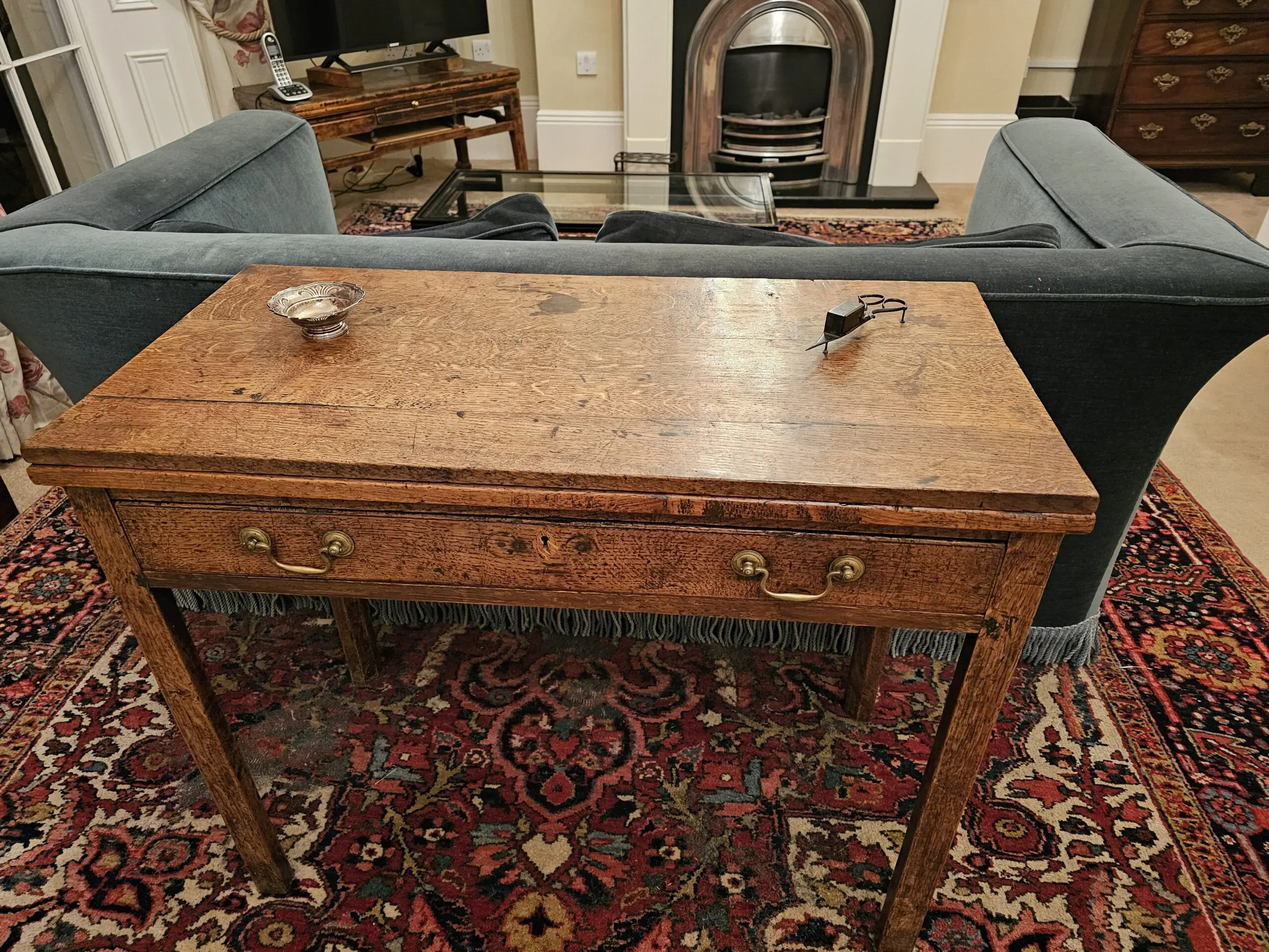 Antique teal draylon 3 seater sofa in good condition. Low-backed.