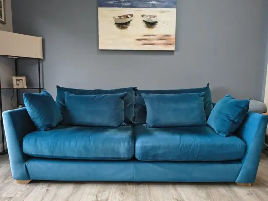Sofology 3-seater sofa in velvet "Lagoon" colour, wooden feet - excellent condition
