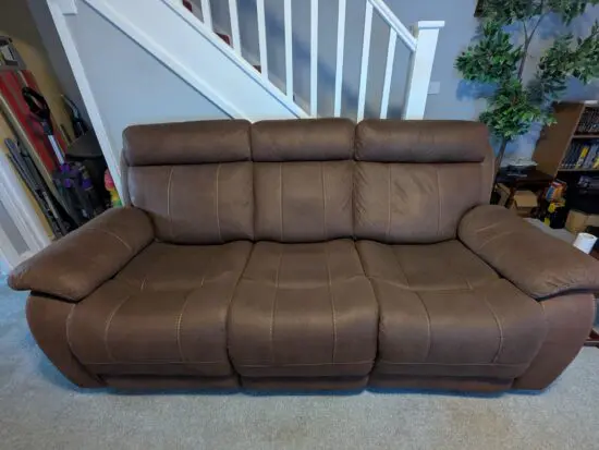 Brown 3 Seater recliner. Excellent condition.
