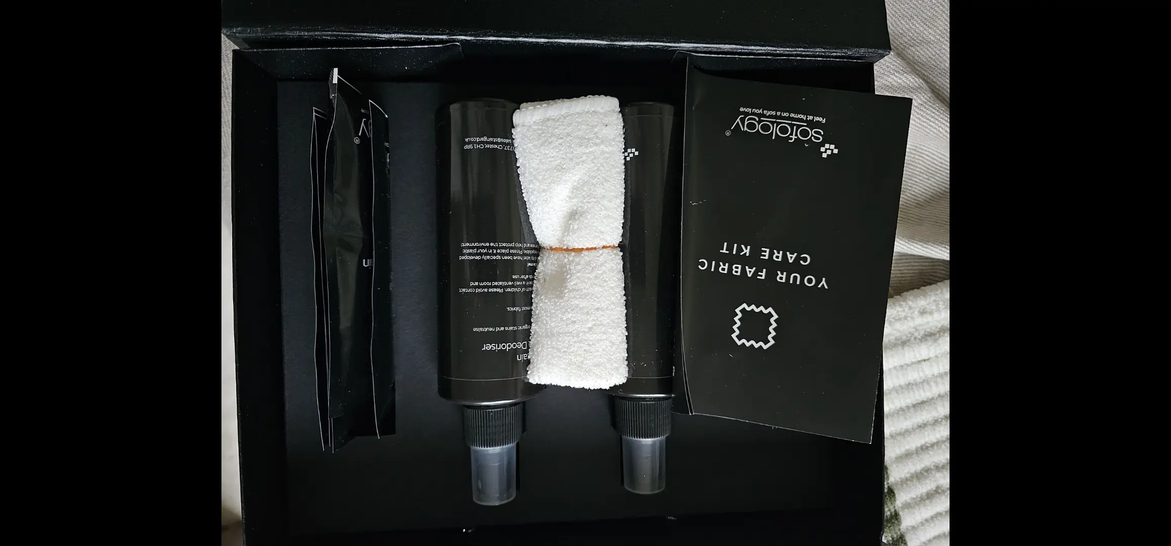 Sofology dual powered recliner 3 seater sofa.