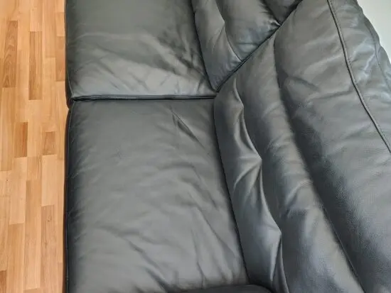 SOFOLOGY BLACK ELECTRIC RECLINER SOFA AND MATCHING ARM CHAIR WITH USB