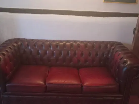 Chesterfield sofas Ox Red faux leather