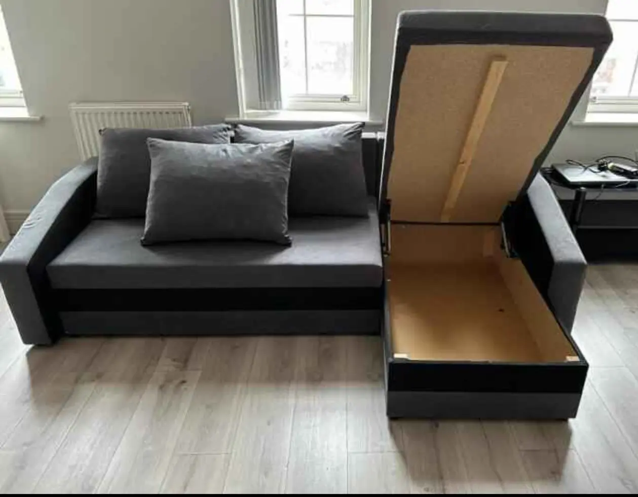 L‑Shape Sofa with pillows & protector – For Sale