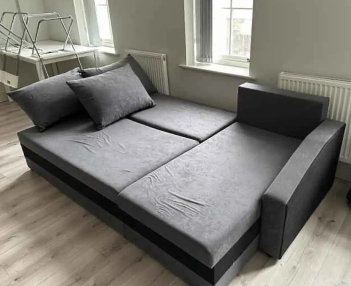 L‑Shape Sofa with pillows & protector – For Sale