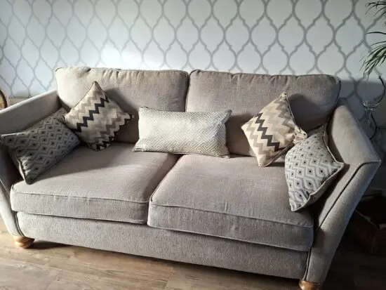 Oak Furnitureland Gainsborough 3 seater smd 2