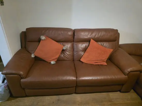 Luxury Brown Leather 2x 2 Seater Recliner Sofa - Excellent Condition