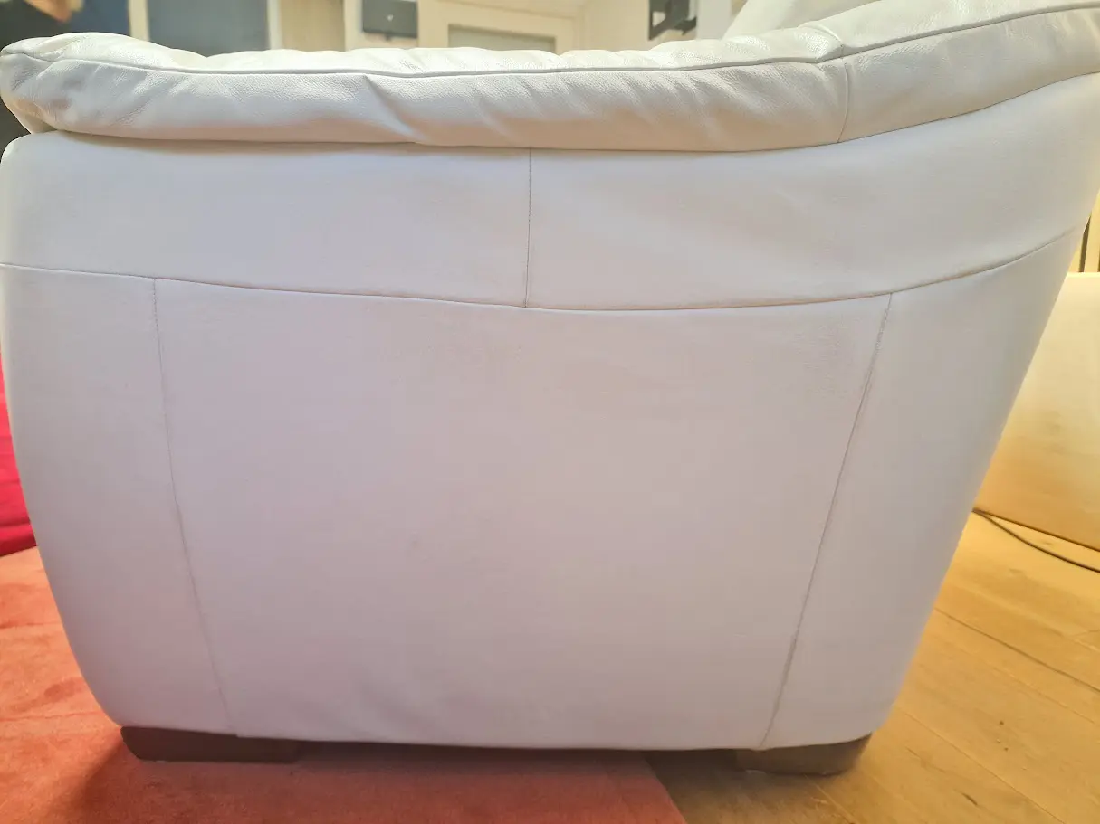 IKEA ÄLVROS Leather 3-Seater – Premium Comfort – Great Deal!