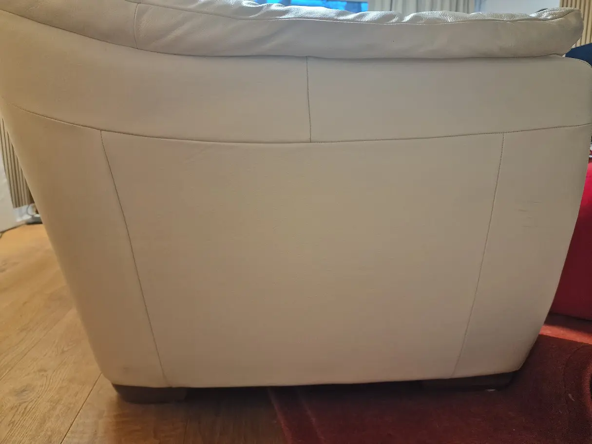 IKEA ÄLVROS Leather 3-Seater – Premium Comfort – Great Deal!