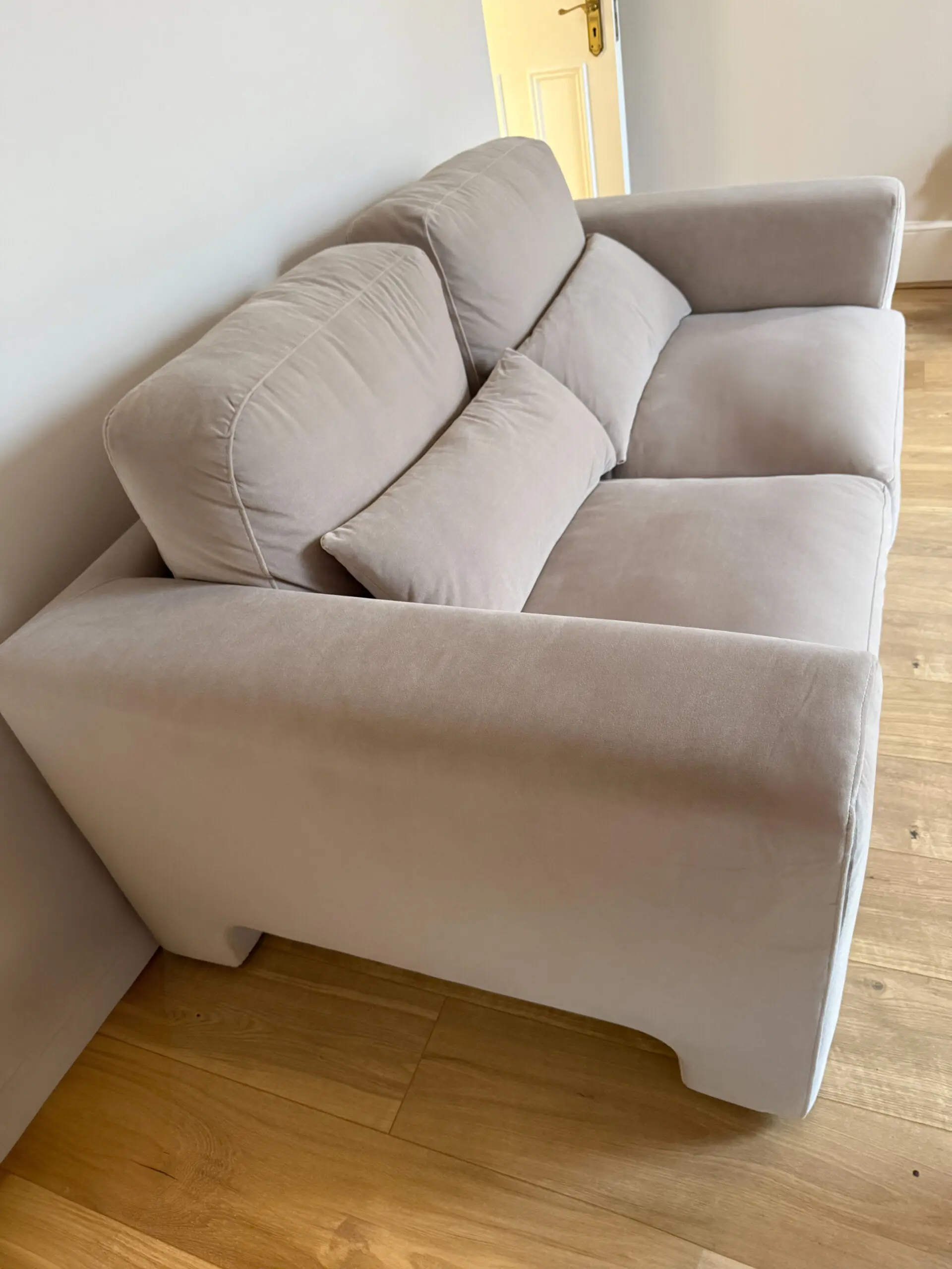 Solace+Co Rose 2 Seater Velvet Sofa - RPP £650