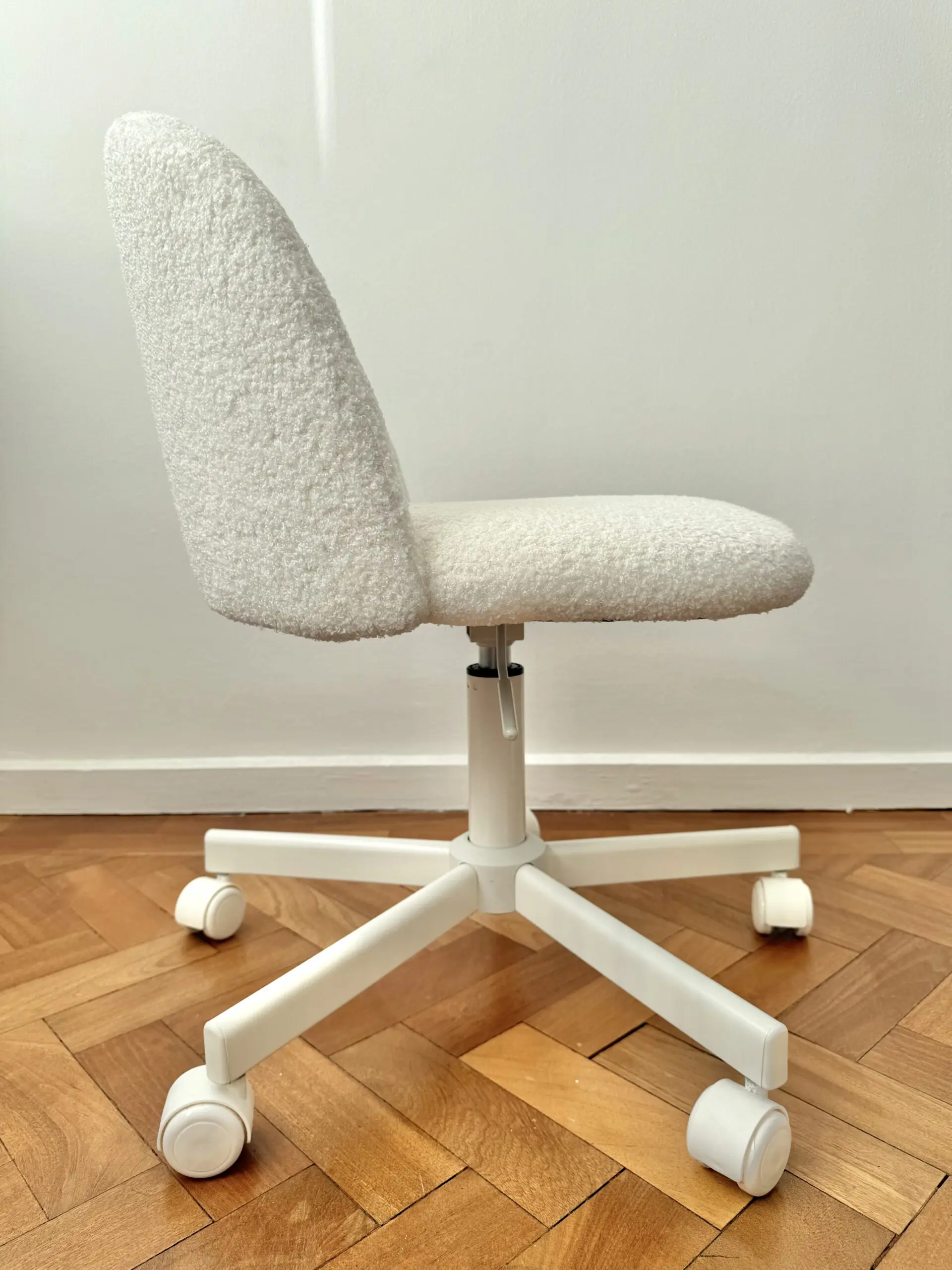 Cream Teddy swivel chair