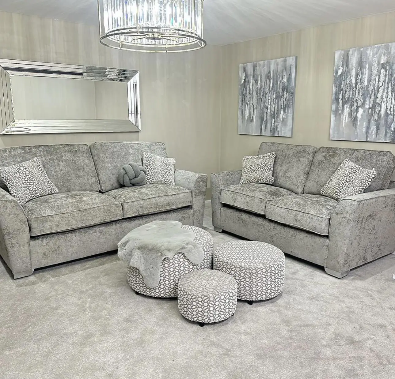 Grab this 3+2 Sofa Set For Sale