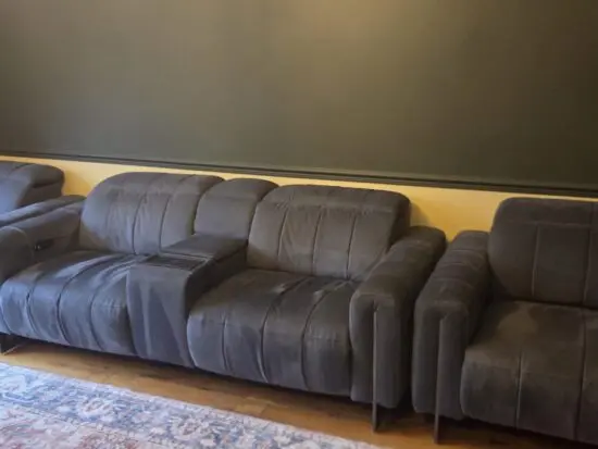 Paramount Recliner Set - Console & Speakers