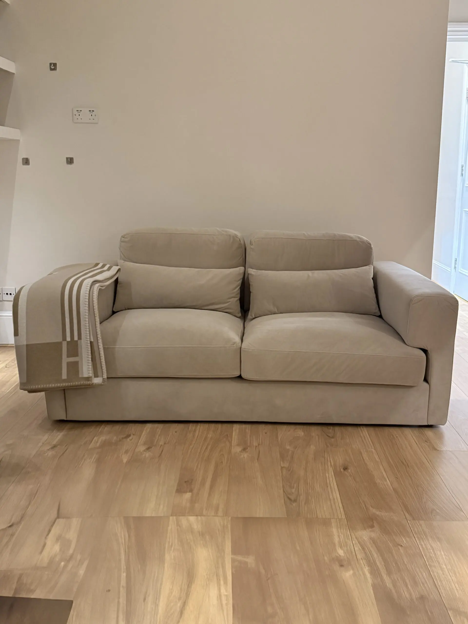 Solace+Co Rose 2 Seater Velvet Sofa - RPP £650