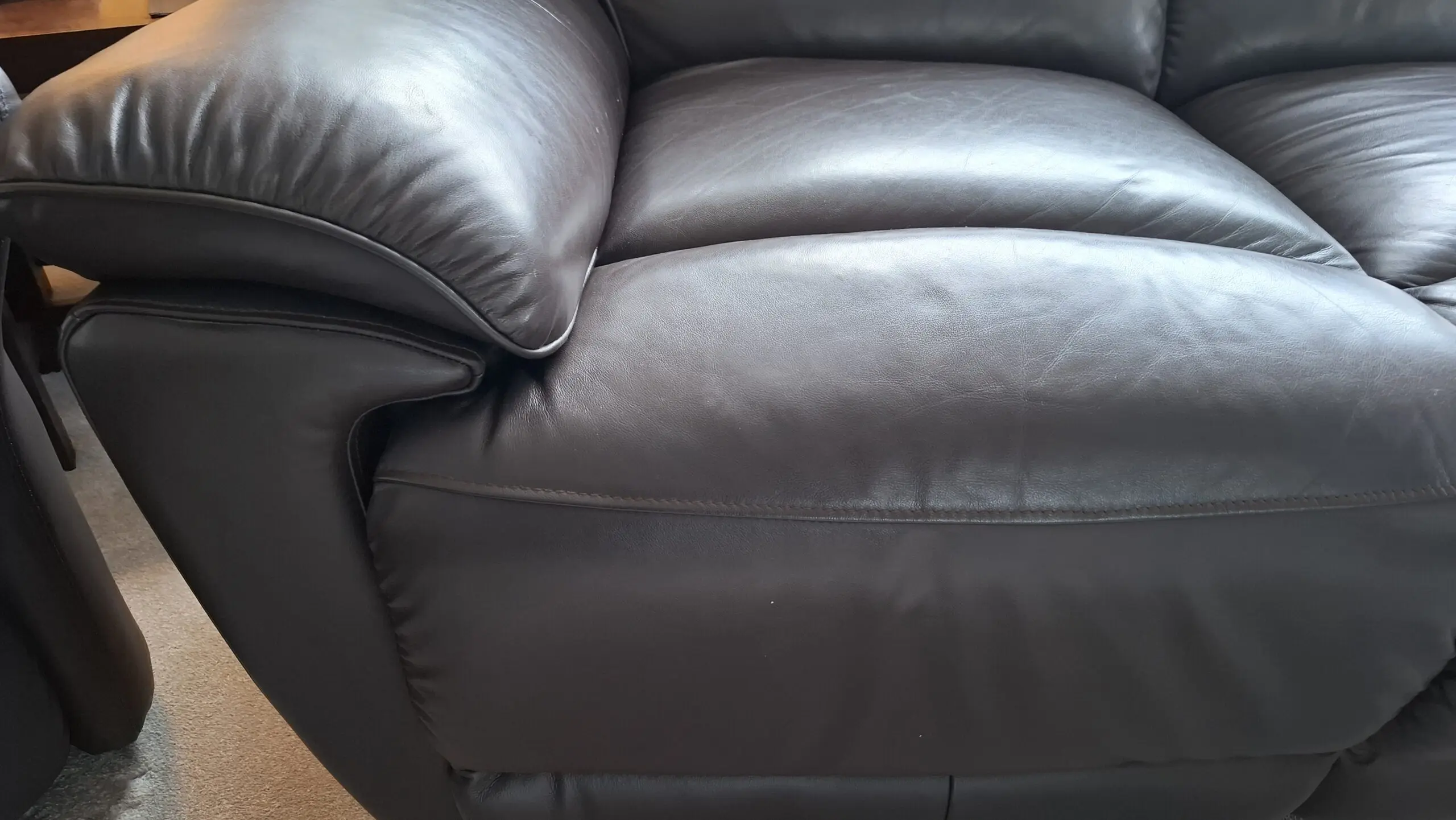 DFS Landos brown leather recliner sofa set