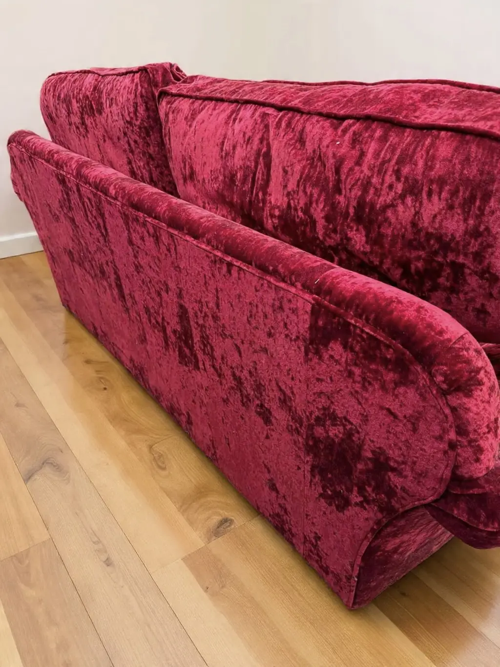 Laura Ashley Mortimer Cranberry Crushed Velvet Large 2 Seater Sofa (inc Feet)