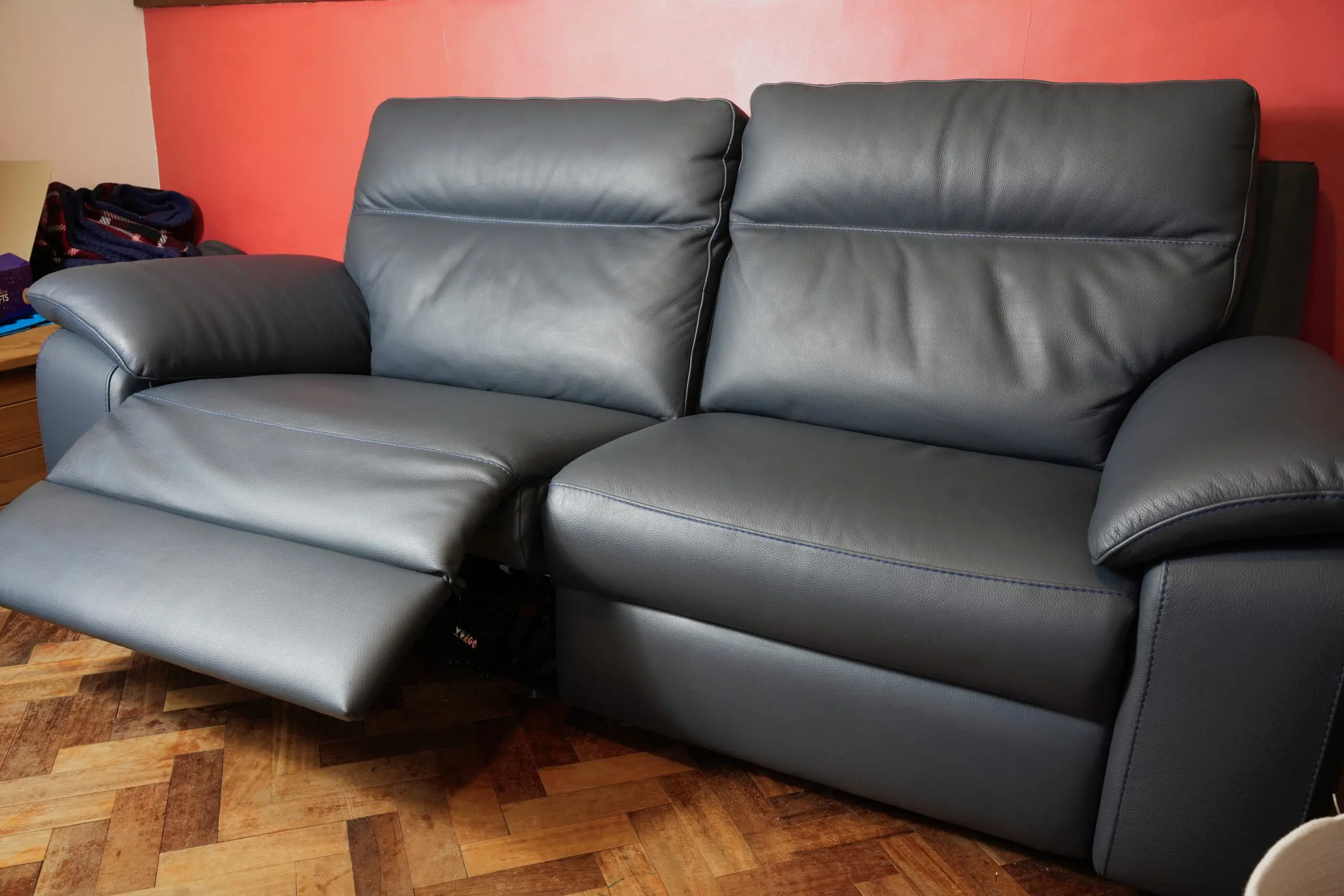 2x Nicoletti Pepino 3 Seater Leather Power Recliner sofas