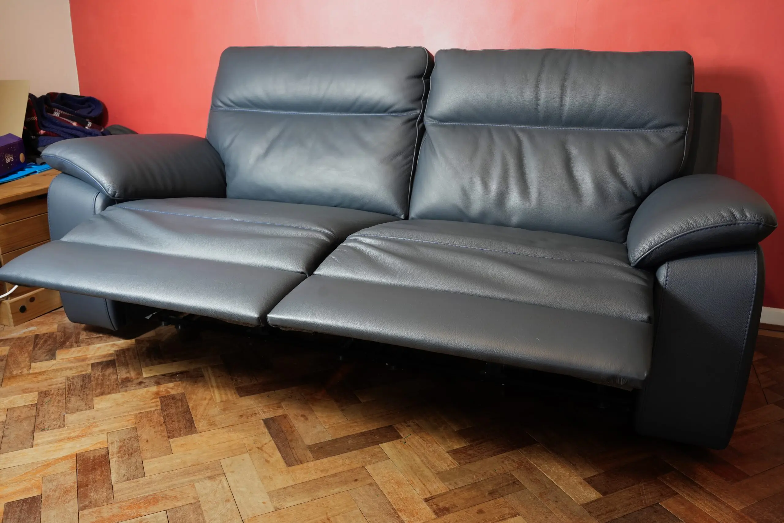 2x Nicoletti Pepino 3 Seater Leather Power Recliner sofas