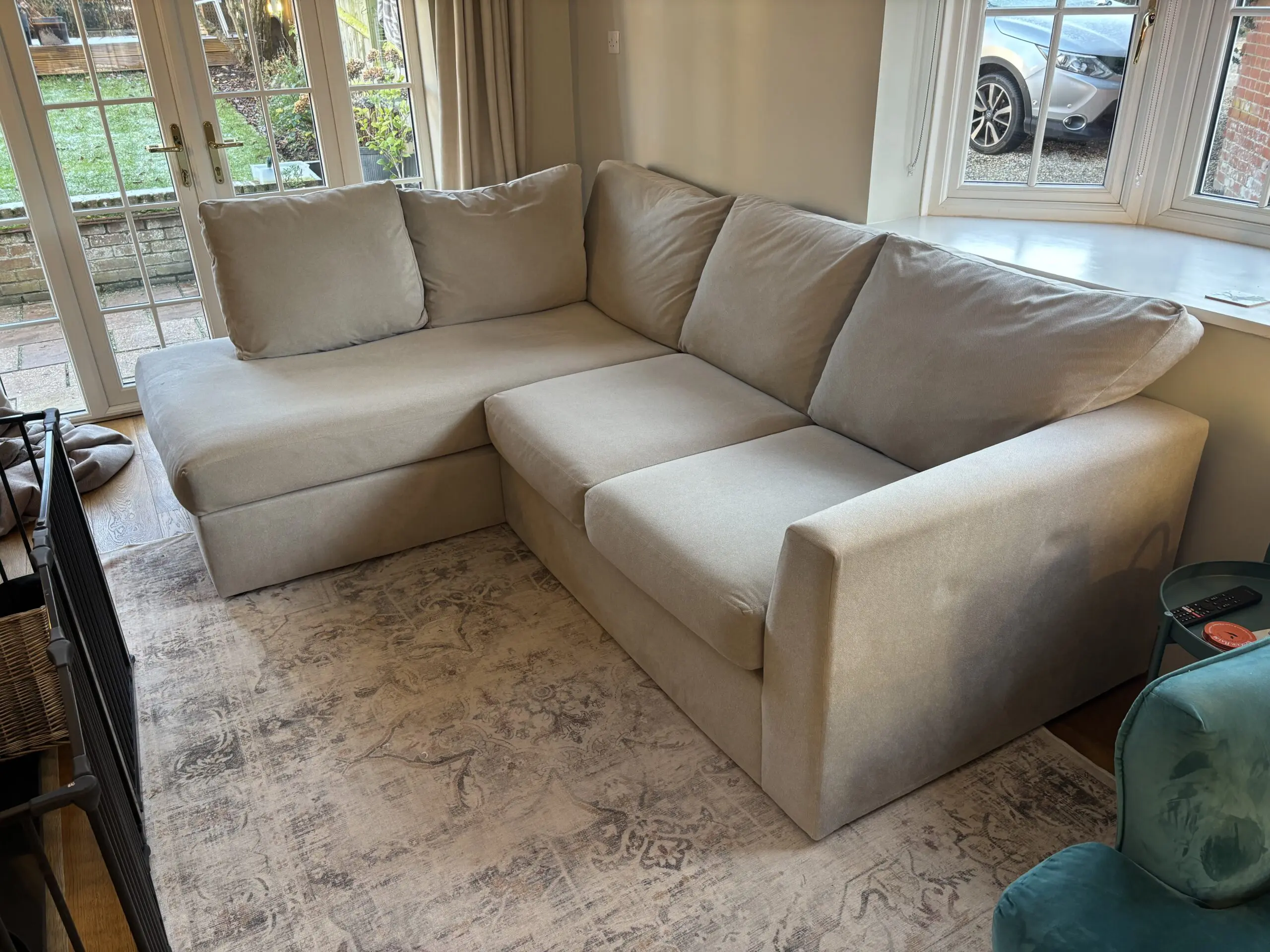 Darlings of Chelsea Portland in Pearl 4 seater corner sofa